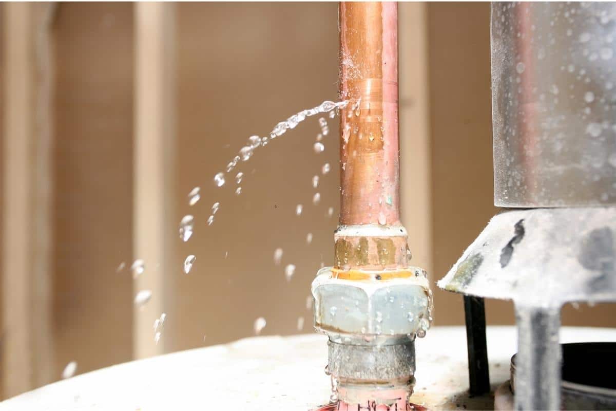how-does-a-pinhole-leak-affect-the-water-bill-in-mckinney-tx